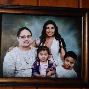 Meet your Posher, Eneliko